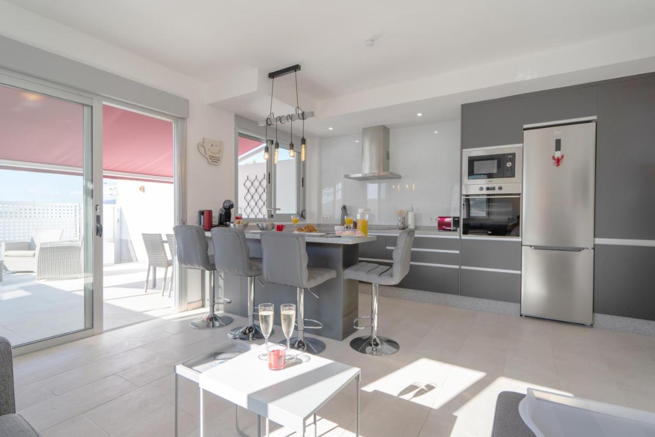 Luxurious Apartment With Large Terrace And Sea Views Tabaiba Extérieur photo