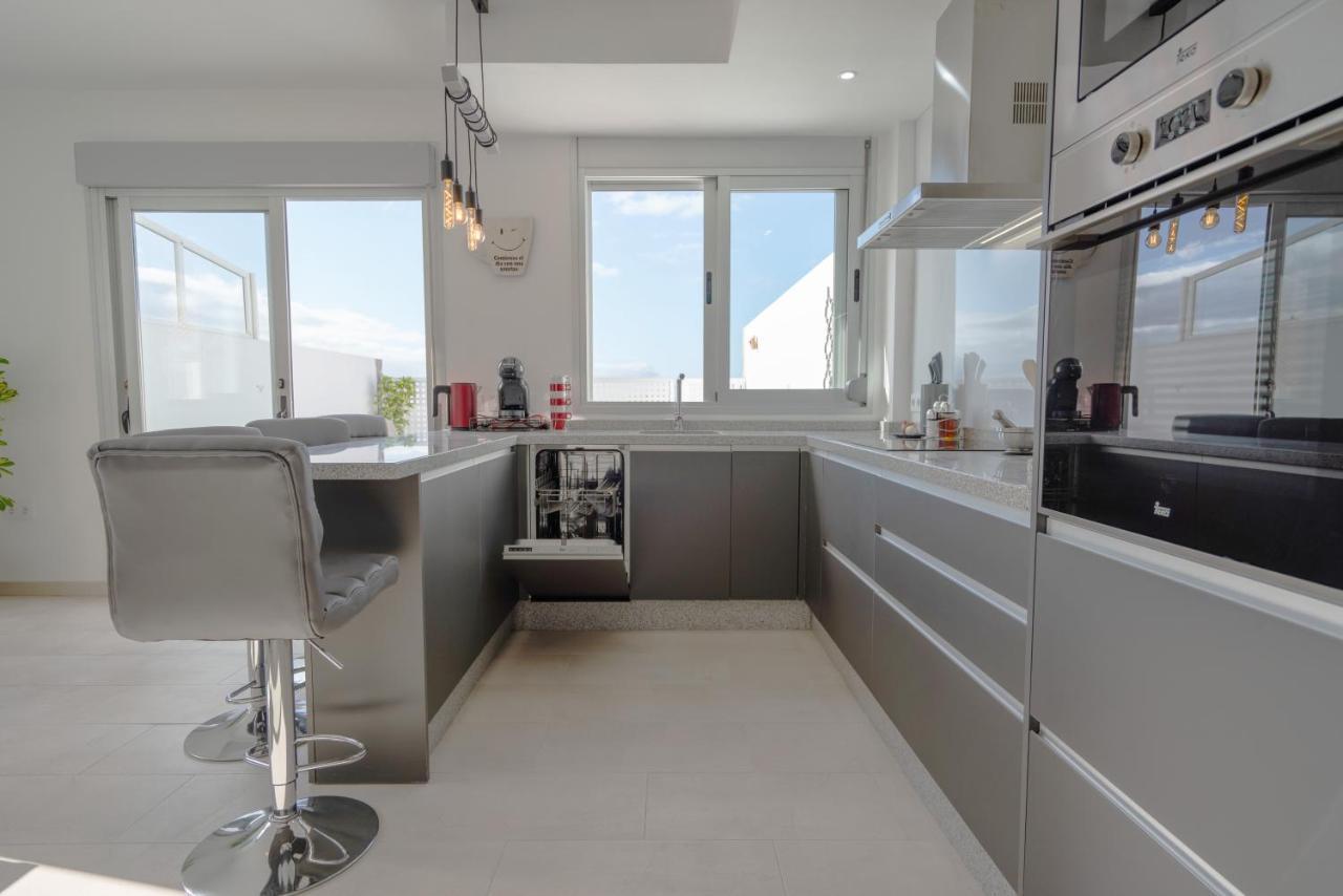 Luxurious Apartment With Large Terrace And Sea Views Tabaiba Extérieur photo